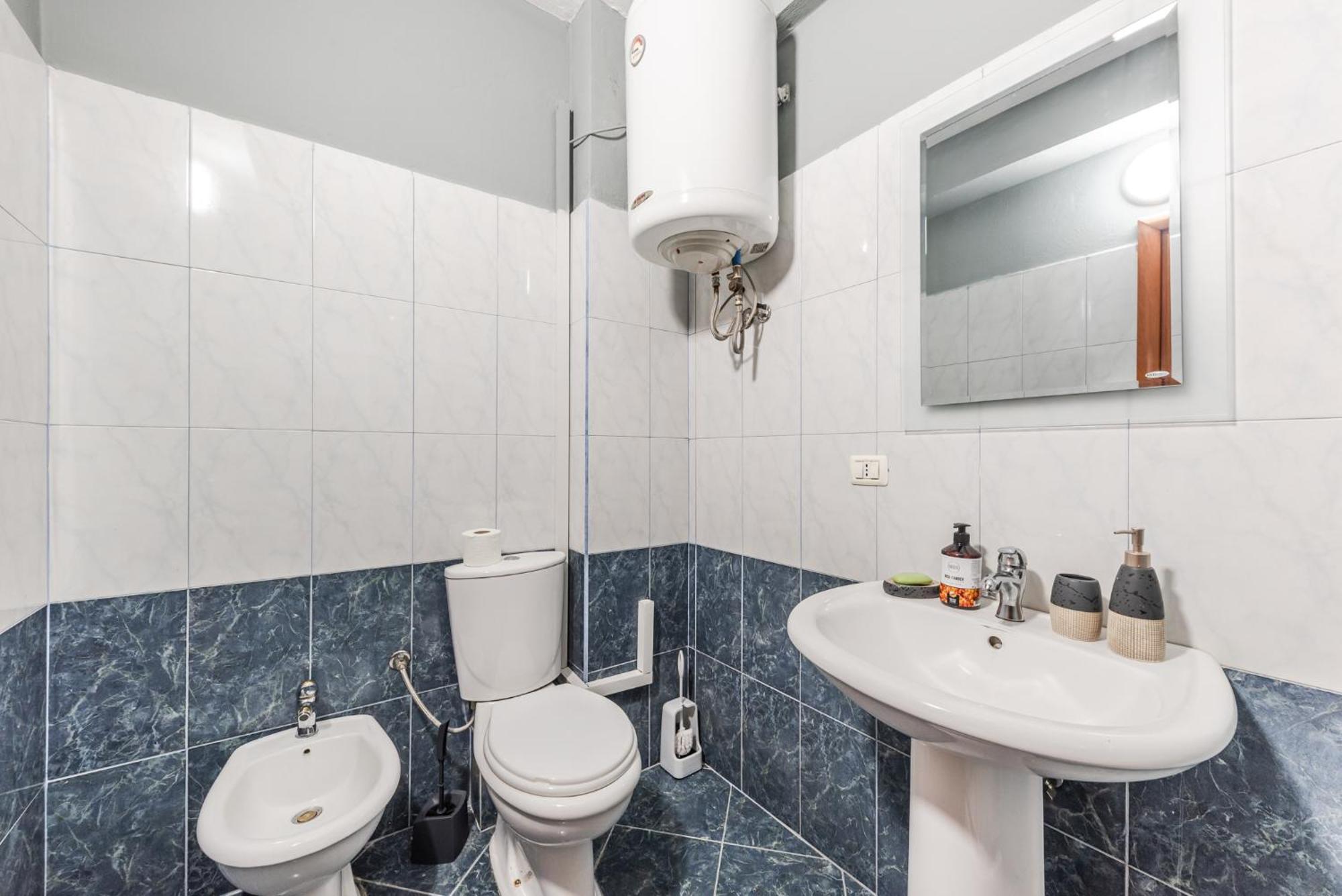 Sunny Central Apartment Durres Luaran gambar